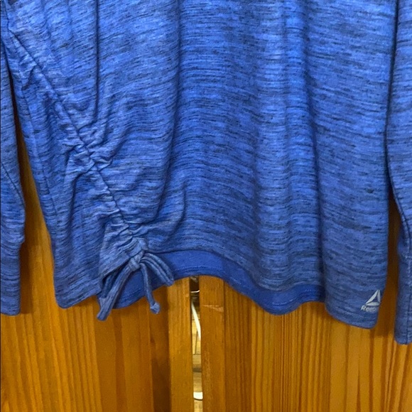 NWOT Reebok long sleeve top/ sweatshirt - Picture 4 of 5